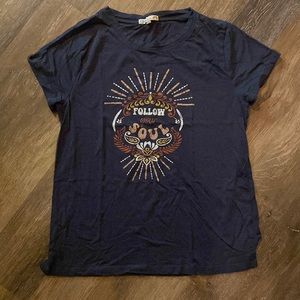 C & C California navy t-shirt- large.